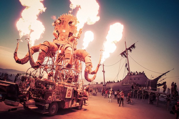 Burning Man Festival - Be artist Be art